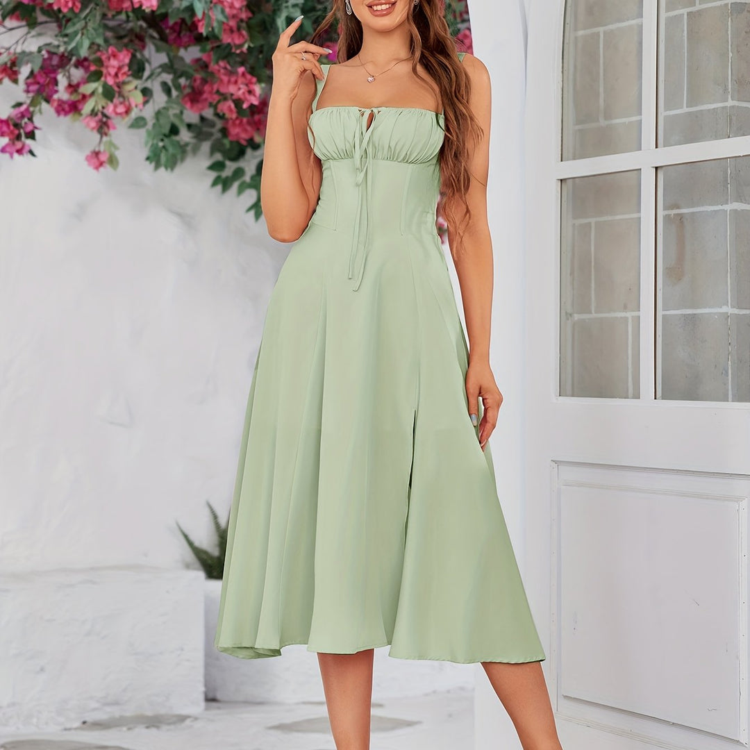 Elegant Blue Plus Size Homecoming Dress for Women with Sweetheart Neckline Sleeveless Corset Bodice Side Slit Fitted Style