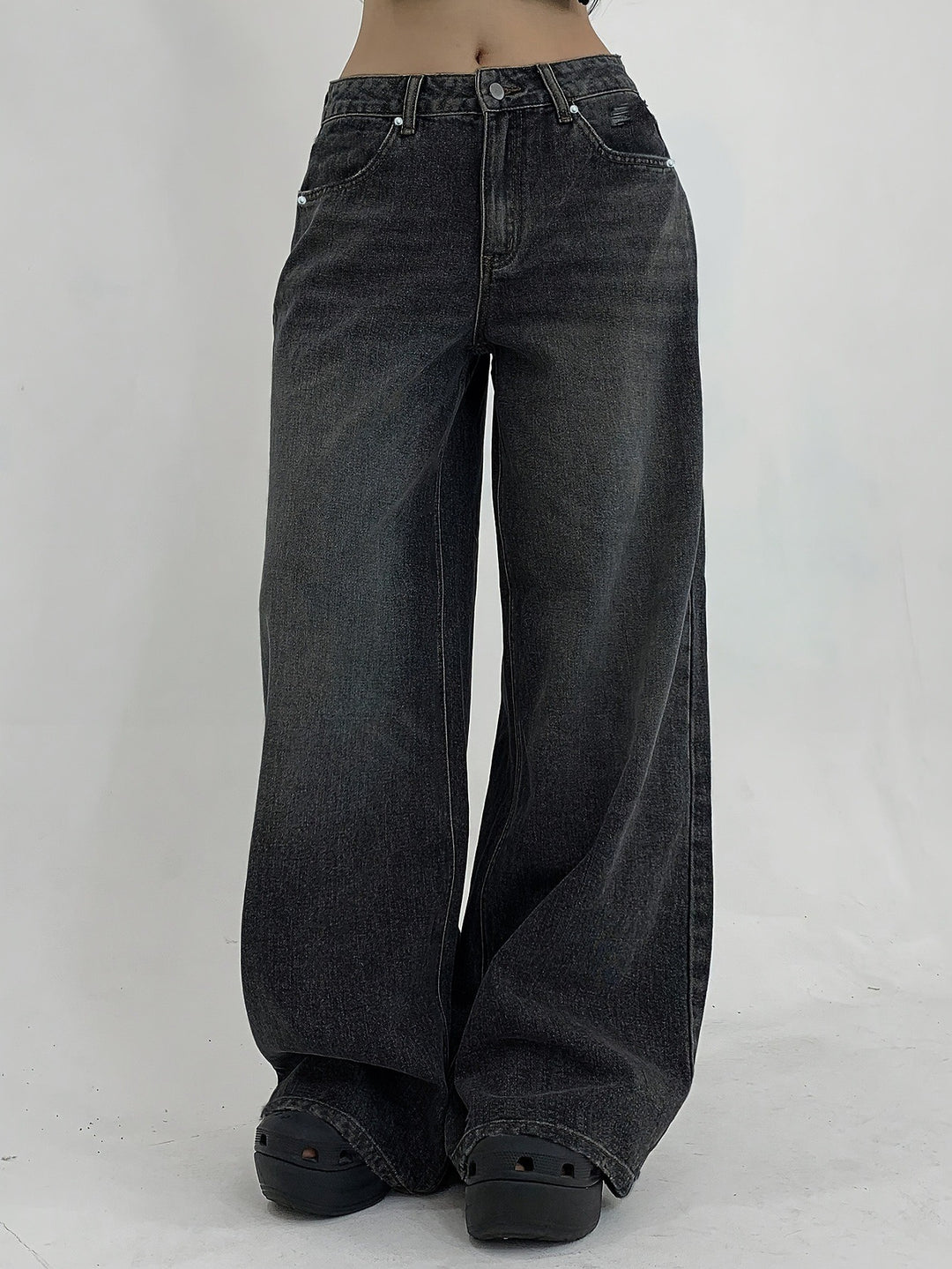 Stylish Denim Baggy Jeans for Women with Ultra Relaxed Plus Size Flowy Oversized Casual Style
