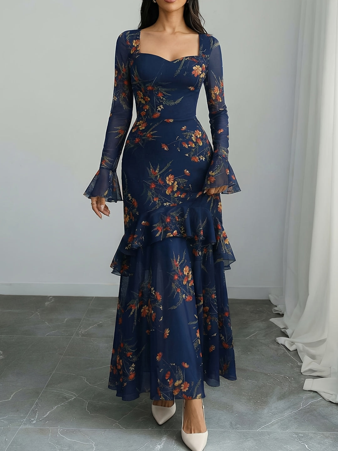 Elegant Black Floral Knit Plus Size Mother of the Bride Dress for Women with Sweetheart Neckline Long Sleeve Wedding Style