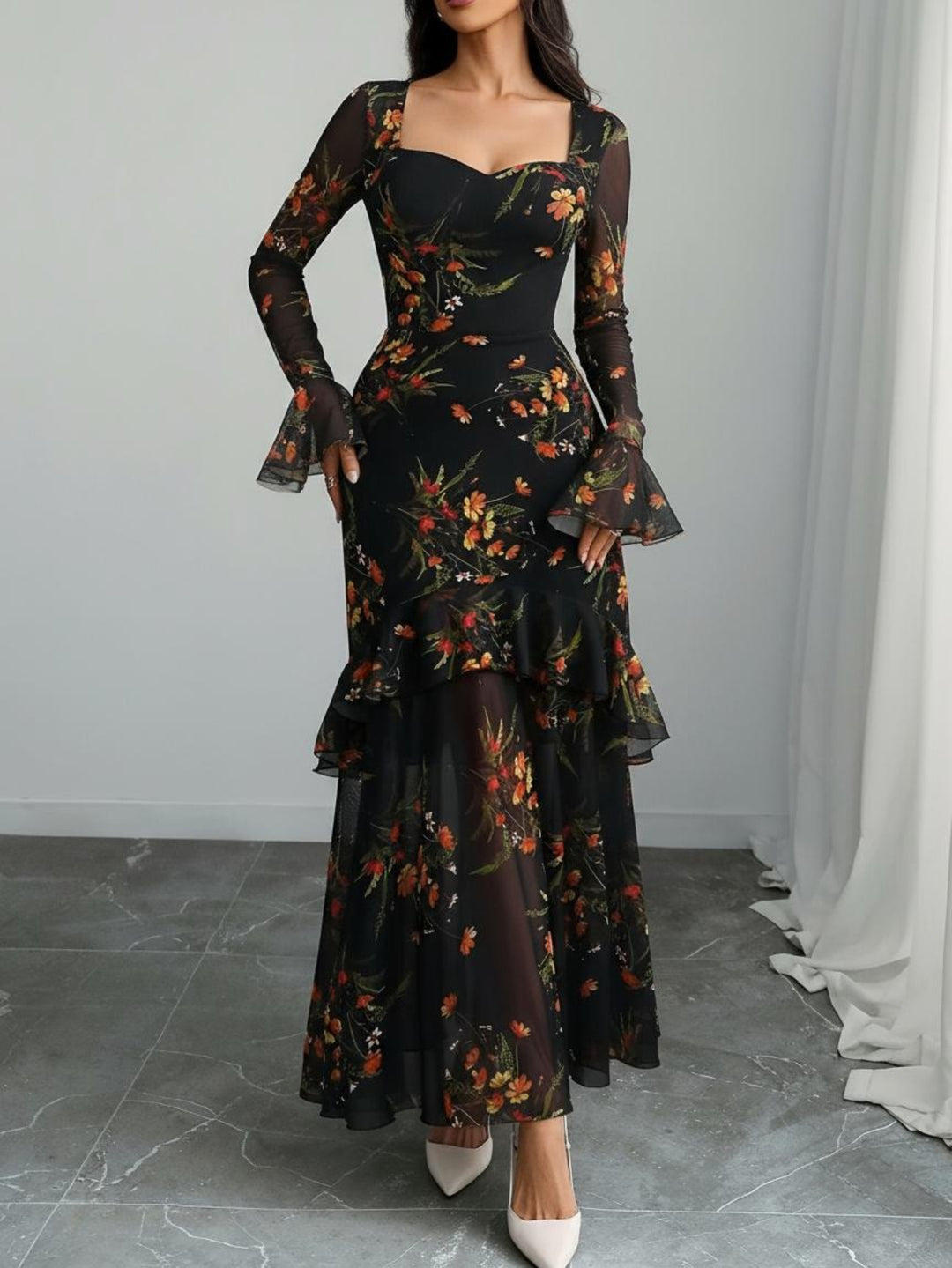 Elegant Black Floral Knit Plus Size Mother of the Bride Dress for Women with Sweetheart Neckline Long Sleeve Wedding Style