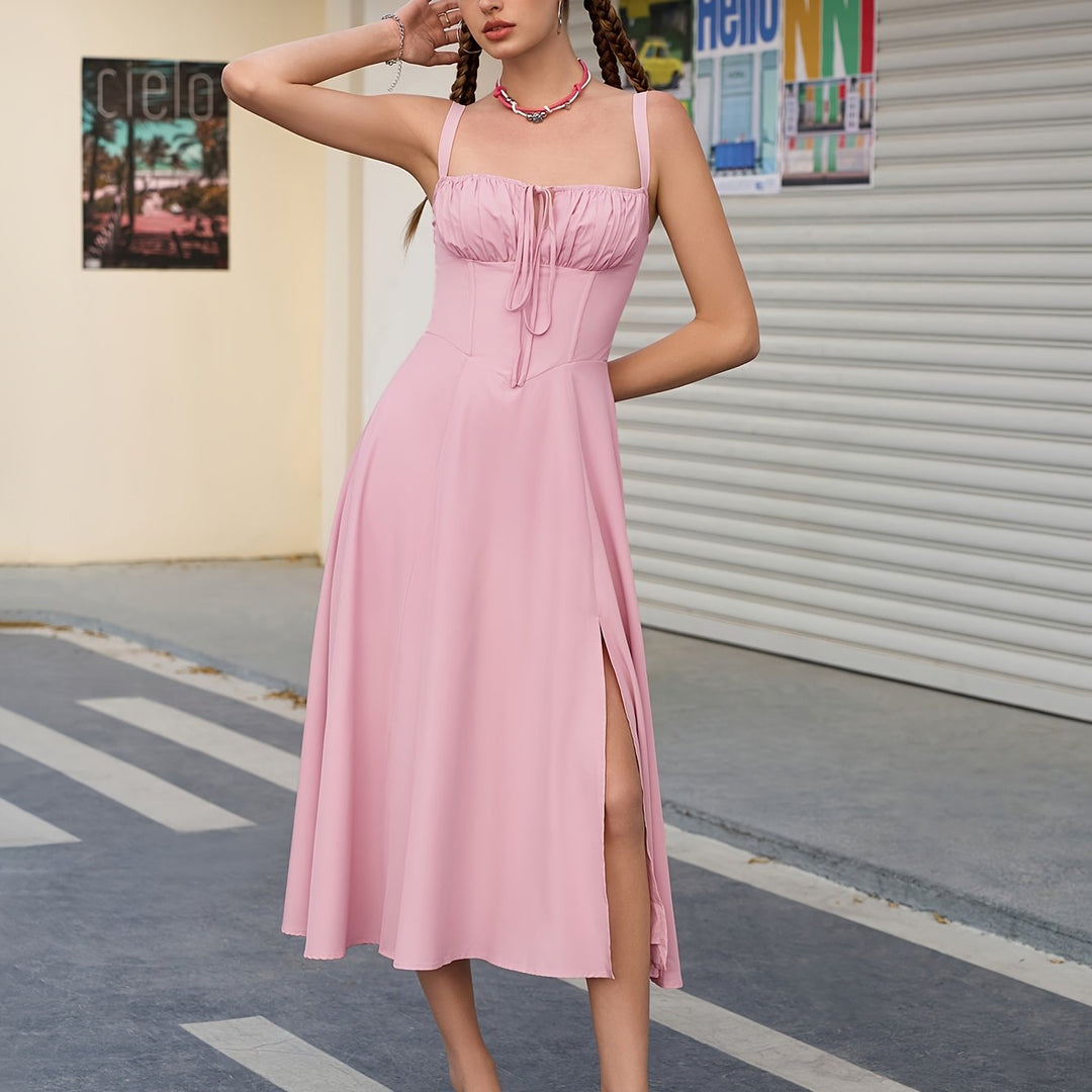 Elegant Blue Plus Size Homecoming Dress for Women with Sweetheart Neckline Sleeveless Corset Bodice Side Slit Fitted Style