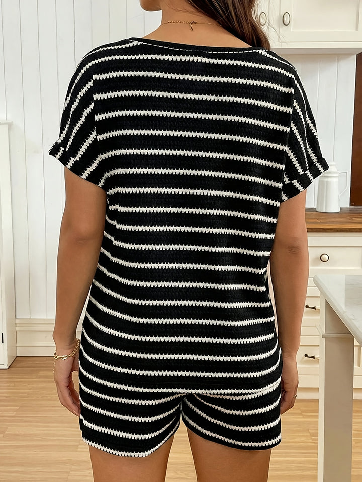 Effortless Black Stripe Knit Plus Size Pajamas for Women with Crew Neck Short Sleeve Two Piece Oversized Maternity Style