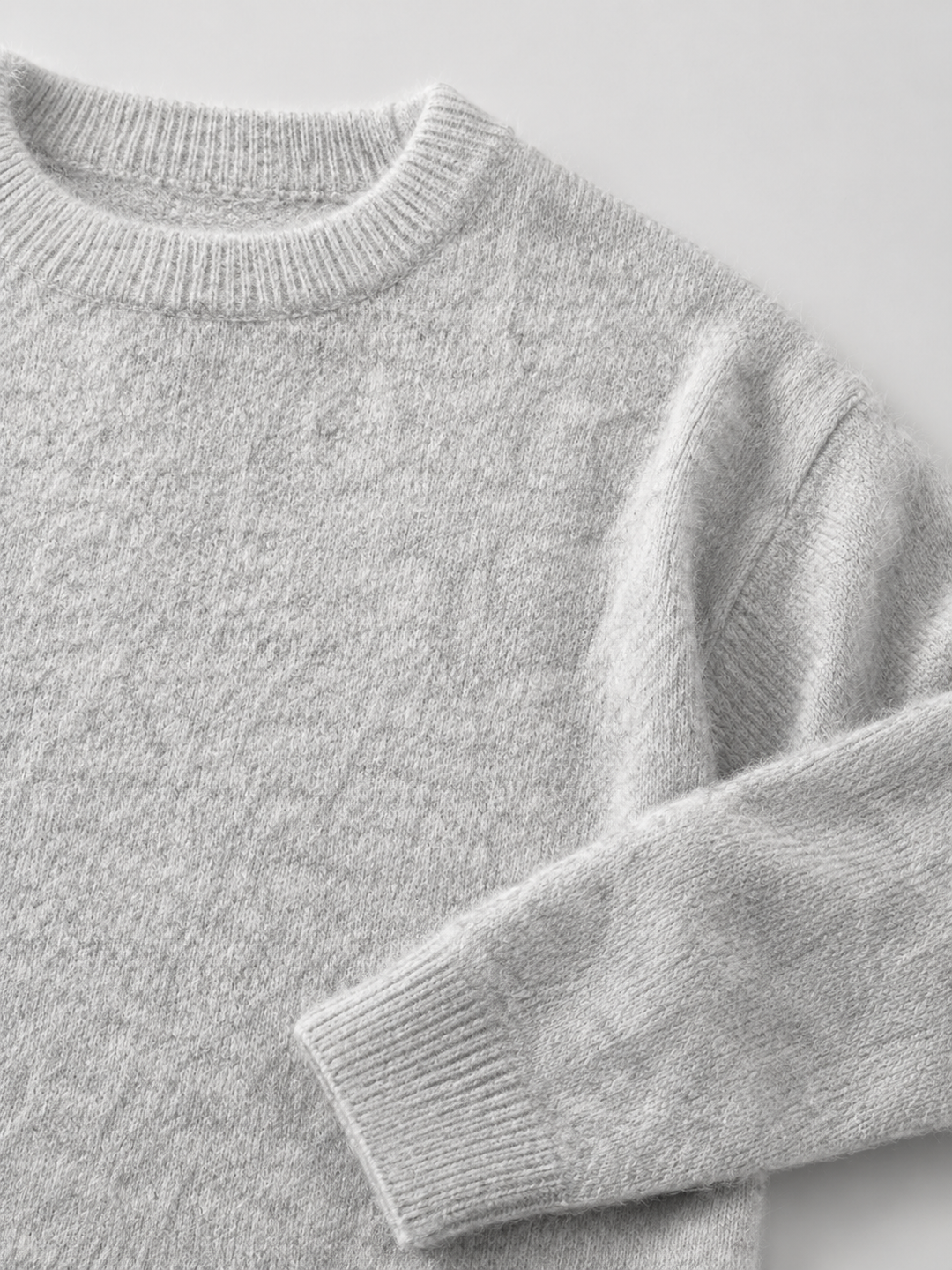 Melusine | Women Fuzzy Crew Neck Sweater