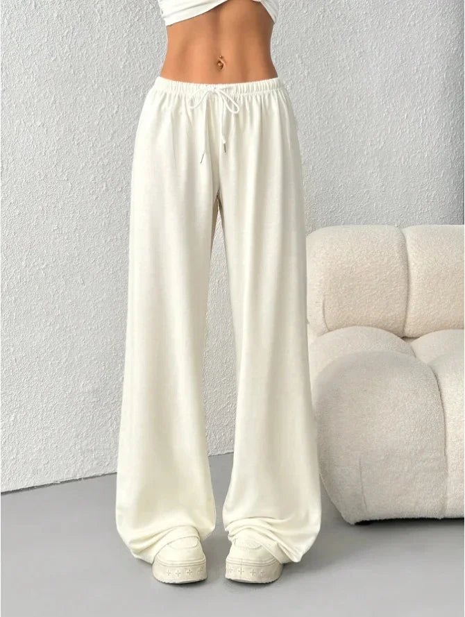 Vellamo | Women Relaxed Wide Leg Sweatpants