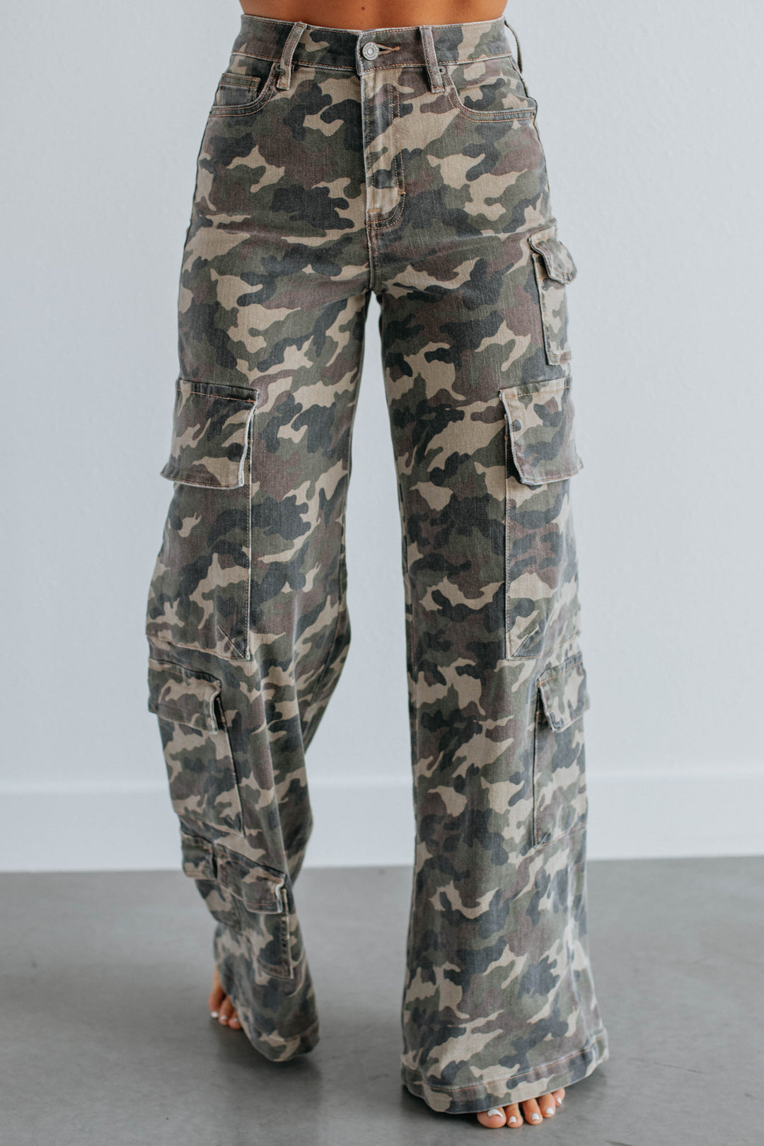 Calpurnia | Women Wide Leg Cargo Jeans