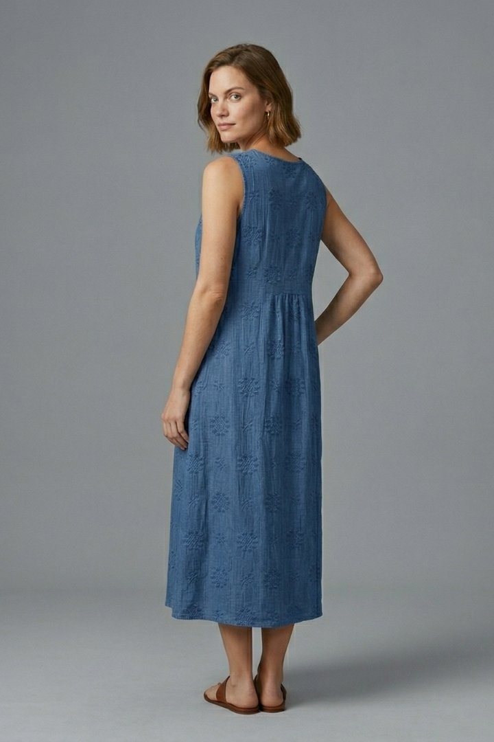 Nest | Women Sleeveless Midi Denim Dress