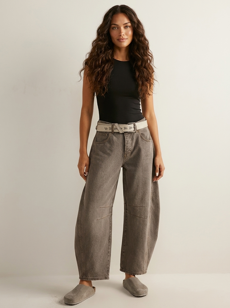 Stylish Green Denim Barrel Jeans for Women with Articulated Knee Cute Flowy Casual Style