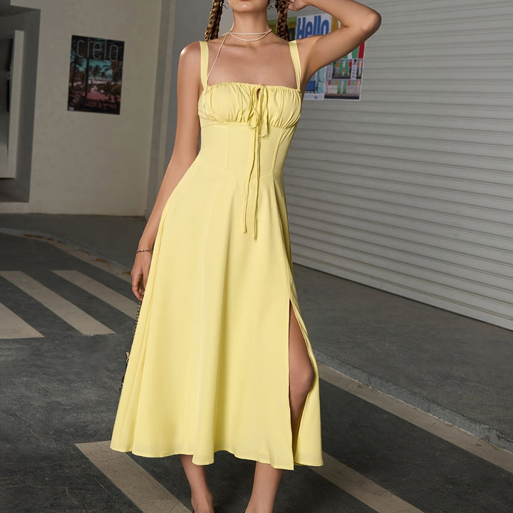 Elegant Blue Plus Size Homecoming Dress for Women with Sweetheart Neckline Sleeveless Corset Bodice Side Slit Fitted Style