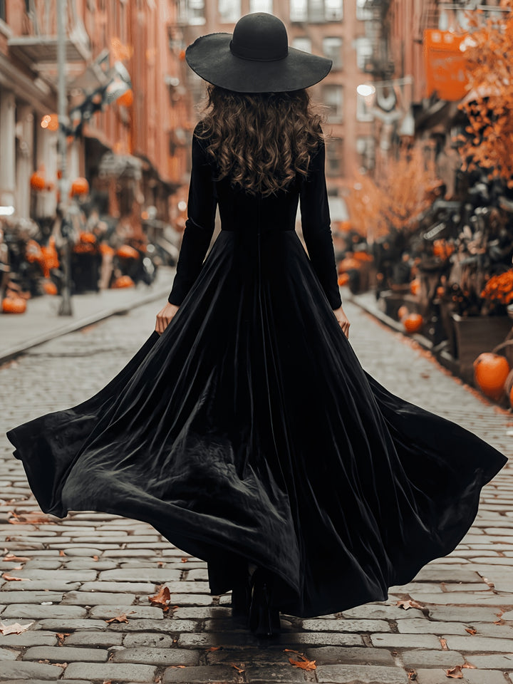 Paisley | Women's Black Plus Size Halloween Velvet Witch Maxi Dress