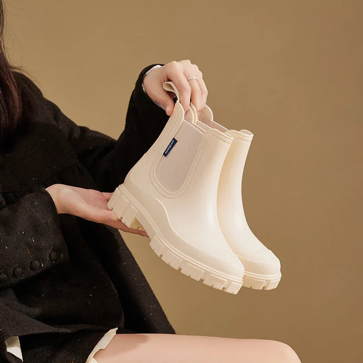 Waterproof Rubber Round Toe Chunky Lug Sole Chelsea Rain Boots