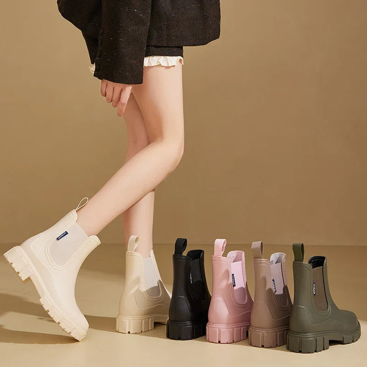 Waterproof Rubber Round Toe Chunky Lug Sole Chelsea Rain Boots