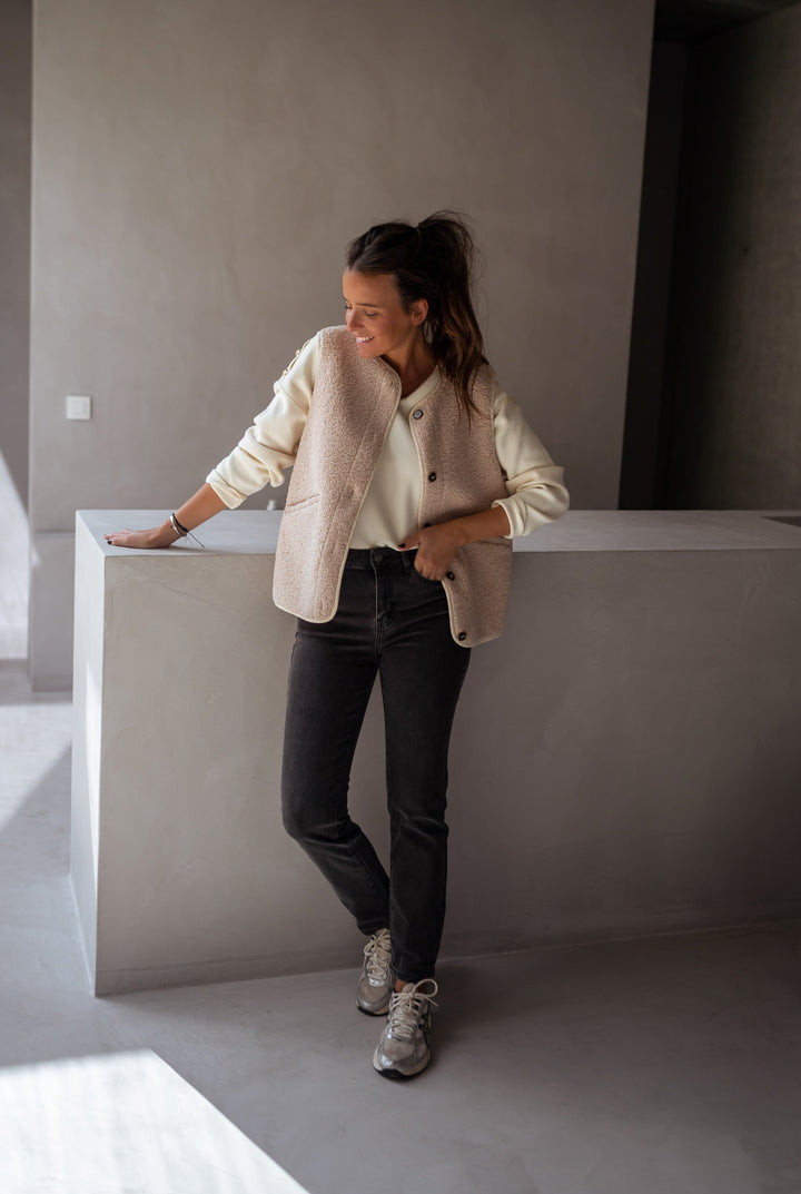 Teagan | Women's Beige Crew Neck Pockets Casual Vest