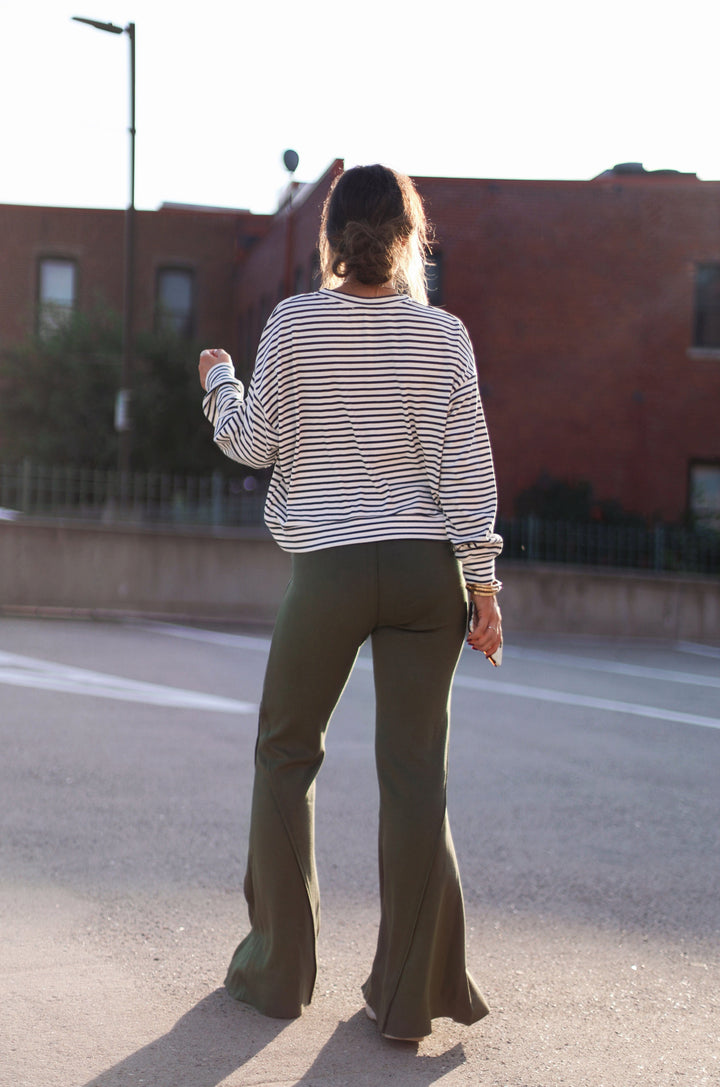 Eurydice | Women Split Hem Yoga Pants